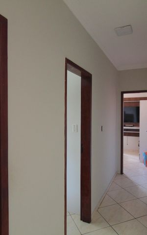 Casa à venda com 135m², 3 quartos e 4 vagasCorredor