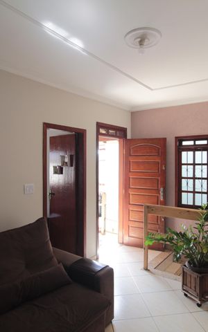 Casa à venda com 135m², 3 quartos e 4 vagasSala de TV