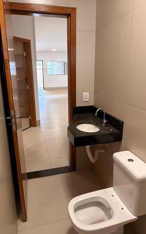 Casa para alugar com 129m², 3 quartos e 2 vagasBanheiro Social