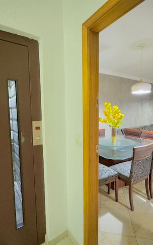 Apartamento à venda com 83m², 3 quartos e 2 vagas Apartamento à venda com 83m², 3 quartos e 2 vagasHall elevador