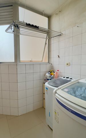 Apartamento à venda com 83m², 3 quartos e 2 vagas Apartamento à venda com 83m², 3 quartos e 2 vagasÁrea de Serviço