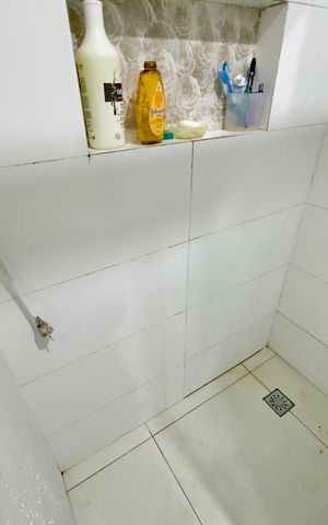 Apartamento à venda com 83m², 3 quartos e 2 vagas Apartamento à venda com 83m², 3 quartos e 2 vagasBanheiro 2