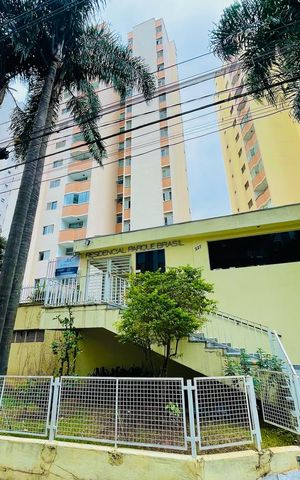 Apartamento à venda com 83m², 3 quartos e 2 vagas Apartamento à venda com 83m², 3 quartos e 2 vagasFachada e portaria