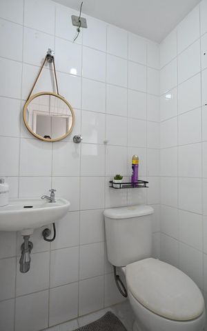 Apartamento para alugar com 84m², 3 quartos e 2 vagasBanheiro de Serviço