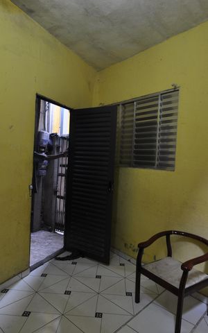 Casa à venda com 50m², 1 quarto e sem vagaSala