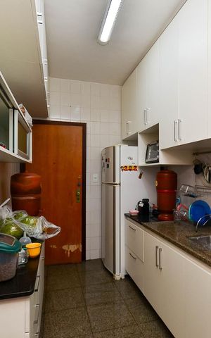 Apartamento à venda com 92m², 3 quartos e 2 vagas Apartamento à venda com 92m², 3 quartos e 2 vagasCozinha