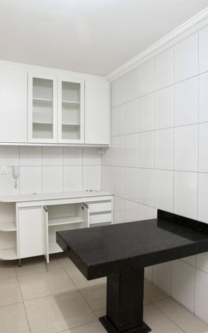 Apartamento para alugar com 130m², 3 quartos e 2 vagas Apartamento para alugar com 130m², 3 quartos e 2 vagasCozinha e Área de Serviço