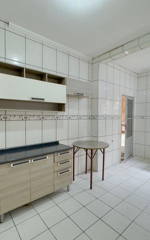 Casa para alugar com 252m², 3 quartos e 3 vagas Casa para alugar com 252m², 3 quartos e 3 vagasCozinha