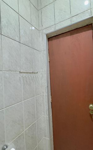 Casa para alugar com 252m², 3 quartos e 3 vagas Casa para alugar com 252m², 3 quartos e 3 vagasBanheiro 2