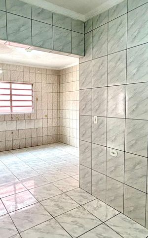 Casa para alugar com 80m², 2 quartos e 1 vaga Casa para alugar com 80m², 2 quartos e 1 vagaCozinha
