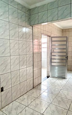 Casa para alugar com 80m², 2 quartos e 1 vaga Casa para alugar com 80m², 2 quartos e 1 vagaCozinha