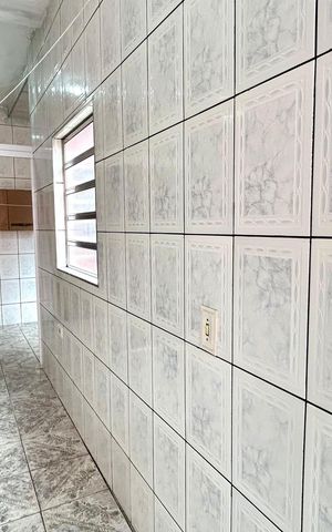 Casa para alugar com 80m², 2 quartos e 1 vaga Casa para alugar com 80m², 2 quartos e 1 vagaÁrea de Serviço