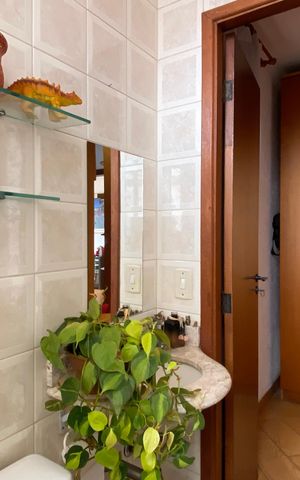Apartamento à venda com 120m², 5 quartos e 3 vagas Apartamento à venda com 120m², 5 quartos e 3 vagasBanheiro 2
