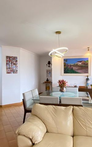 Apartamento à venda com 120m², 5 quartos e 3 vagas Apartamento à venda com 120m², 5 quartos e 3 vagasSala