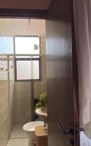 Apartamento à venda com 120m², 5 quartos e 3 vagas Apartamento à venda com 120m², 5 quartos e 3 vagasBanheiro 2
