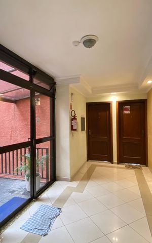 Apartamento à venda com 120m², 5 quartos e 3 vagas Apartamento à venda com 120m², 5 quartos e 3 vagasHall