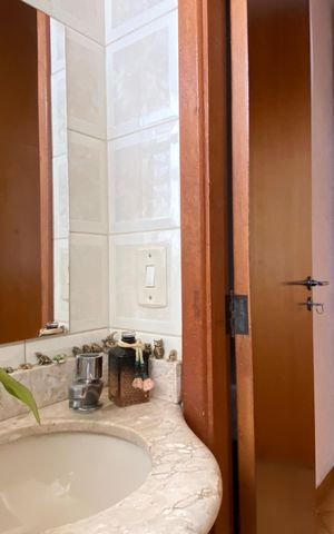 Apartamento à venda com 120m², 5 quartos e 3 vagas Apartamento à venda com 120m², 5 quartos e 3 vagasBanheiro 2