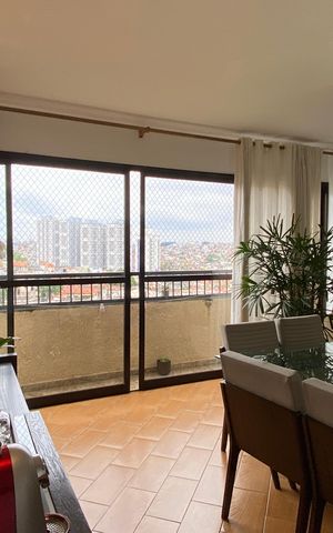 Apartamento à venda com 120m², 5 quartos e 3 vagas Apartamento à venda com 120m², 5 quartos e 3 vagasSala
