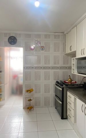 Apartamento à venda com 120m², 5 quartos e 3 vagas Apartamento à venda com 120m², 5 quartos e 3 vagasCozinha - Área de Serviço