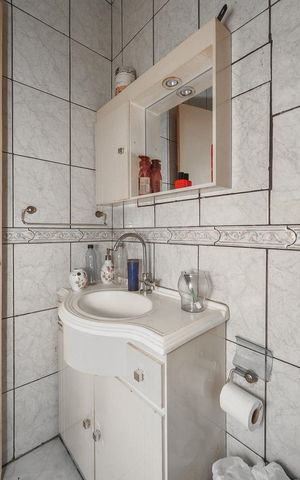 Casa à venda com 300m², 5 quartos e 2 vagas Casa à venda com 300m², 5 quartos e 2 vagasBanheiro da Suíte
