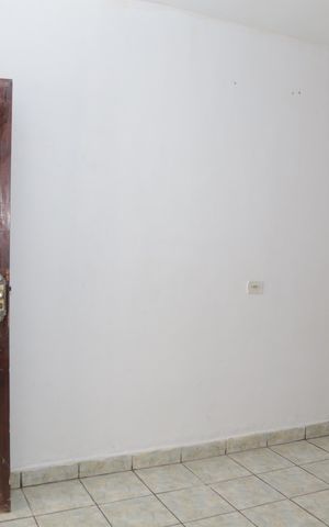 Casa para alugar com 100m², 2 quartos e 1 vaga Casa para alugar com 100m², 2 quartos e 1 vagaSala