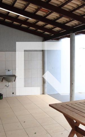 Casa para alugar com 240m², 4 quartos e 2 vagasÁrea de Serviço