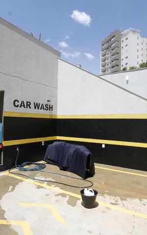 Apartamento para alugar com 53m², 2 quartos e 1 vagalava carros