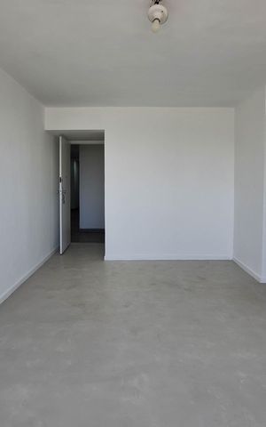 Apartamento à venda com 66m², 2 quartos e 1 vaga Apartamento à venda com 66m², 2 quartos e 1 vagaSala