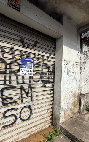 Casa à venda com 80m², 2 quartos e 1 vaga Casa à venda com 80m², 2 quartos e 1 vagaFachada
