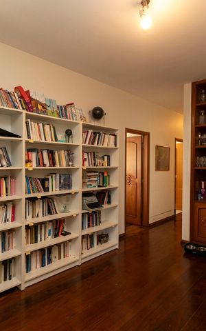 Casa para alugar com 416m², 4 quartos e 4 vagasSALA DE LEITURA