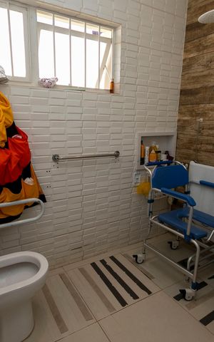 Casa para alugar com 416m², 4 quartos e 4 vagasBANHEIRO SOCIAL (ADAPTADO)