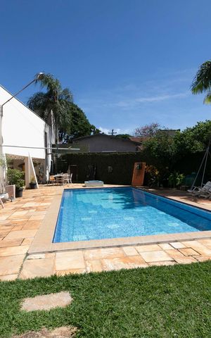 Casa para alugar com 416m², 4 quartos e 4 vagasPISCINA