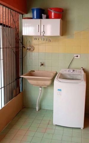 Casa para alugar com 196m², 3 quartos e 4 vagas Casa para alugar com 196m², 3 quartos e 4 vagasÁrea de serviço