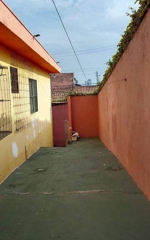 Casa para alugar com 196m², 3 quartos e 4 vagas Casa para alugar com 196m², 3 quartos e 4 vagasÁrea externa