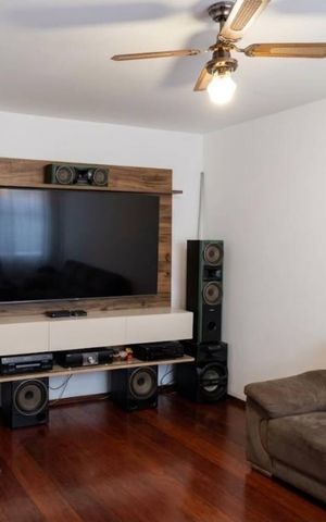 Casa para alugar com 196m², 3 quartos e 4 vagas Casa para alugar com 196m², 3 quartos e 4 vagasSala