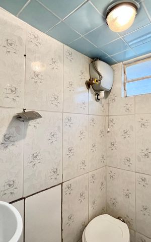 Casa à venda com 80m², 3 quartos e sem vaga