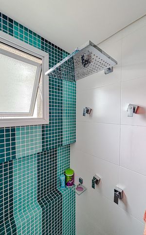 Apartamento à venda com 157m², 3 quartos e 4 vagasBanheiro da Suíte 2