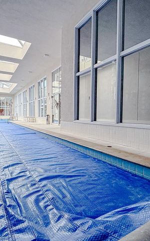 Apartamento à venda com 157m², 3 quartos e 4 vagasÁrea comum - Piscina