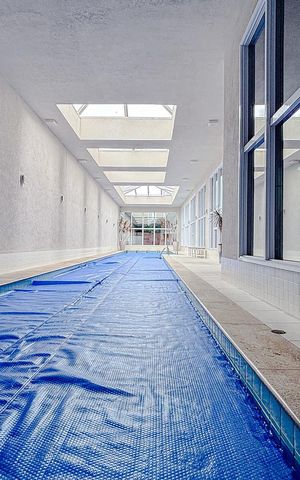 Apartamento à venda com 157m², 3 quartos e 4 vagasÁrea comum - Piscina