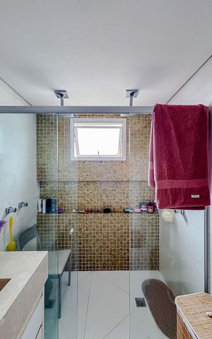 Apartamento à venda com 157m², 3 quartos e 4 vagasBanheiro da Suíte 1