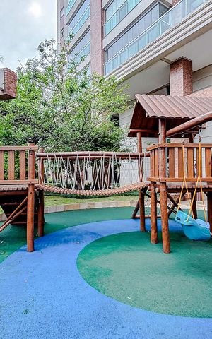 Apartamento à venda com 157m², 3 quartos e 4 vagasÁrea comum - Playground