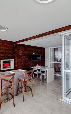 Apartamento à venda com 157m², 3 quartos e 4 vagasVaranda