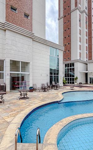 Apartamento à venda com 157m², 3 quartos e 4 vagasÁrea comum - Piscina