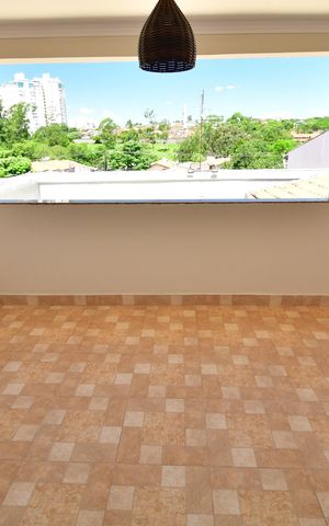 Casa para alugar com 125m², 3 quartos e sem vagaQuarto 3 - Suíte Varanda