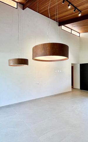 Casa de condomínio à venda com 260m², 3 quartos e 4 vagas