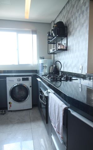 Apartamento à venda com 47m², 2 quartos e 2 vagasCozinha e Área de Serviço