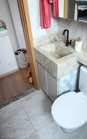 Apartamento à venda com 47m², 2 quartos e 2 vagasBanheiro 