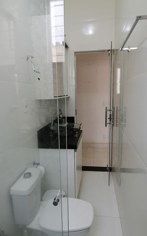 Casa à venda com 170m², 5 quartos e 5 vagasBanheiro Social