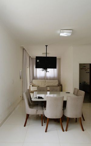 Casa à venda com 170m², 5 quartos e 5 vagasCopa