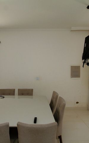 Casa à venda com 170m², 5 quartos e 5 vagasSala